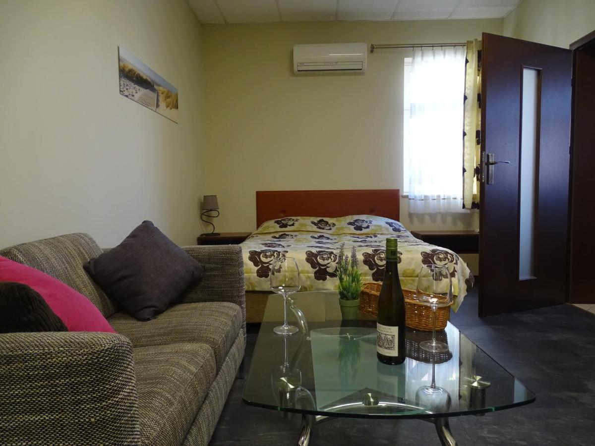 Apartamenty W Ustce Stolpmünde Exterior foto